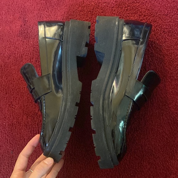 Zara lug sole patent leather slip on platform loafers 39 - Picture 5 of 9